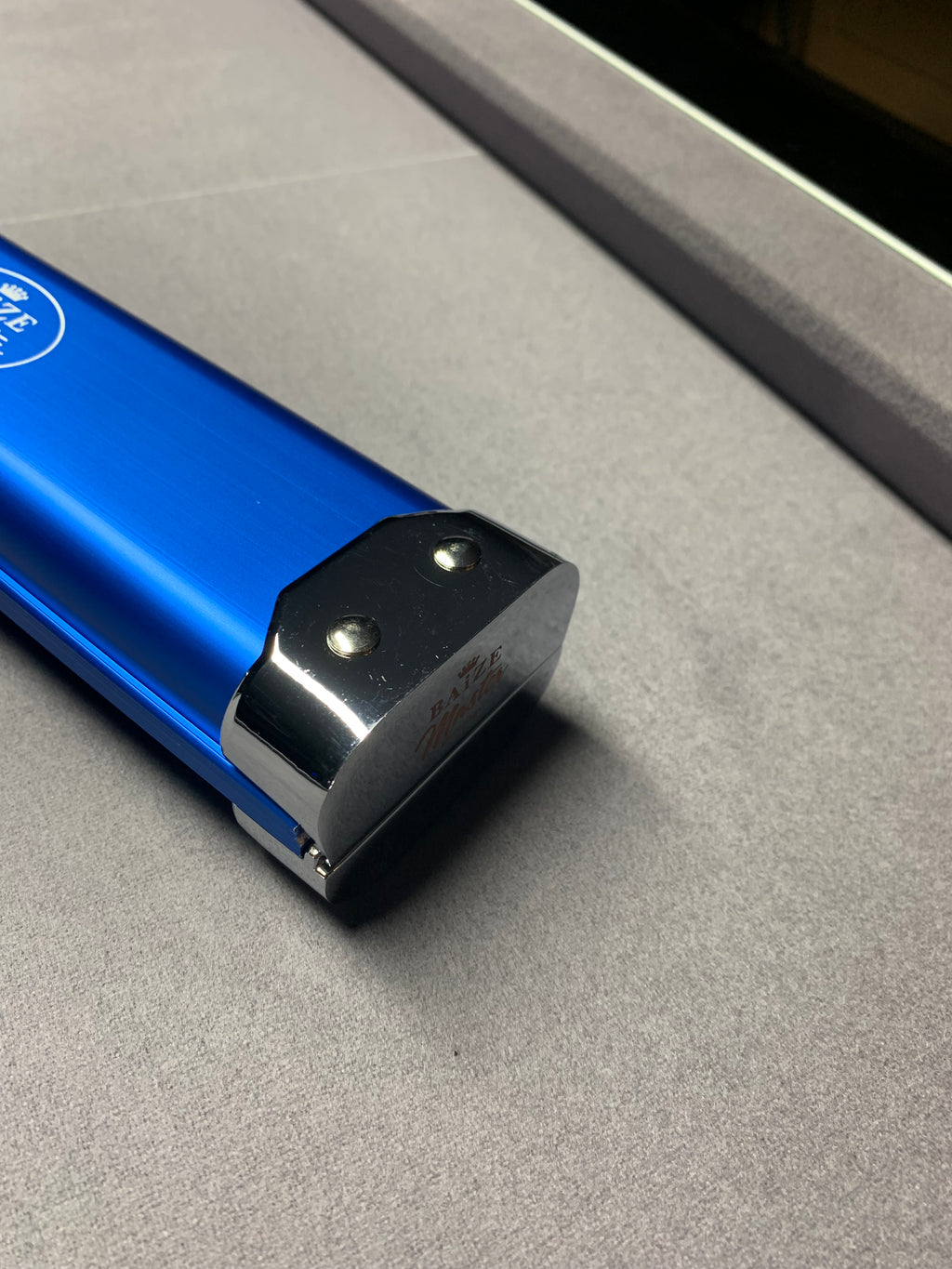 BAIZE MASTER SATIN LINE 1PC LUXURY ALUMINIUM CUE CASE - HOLDS 2 X 1PC CUES - ELECTRIC BLUE