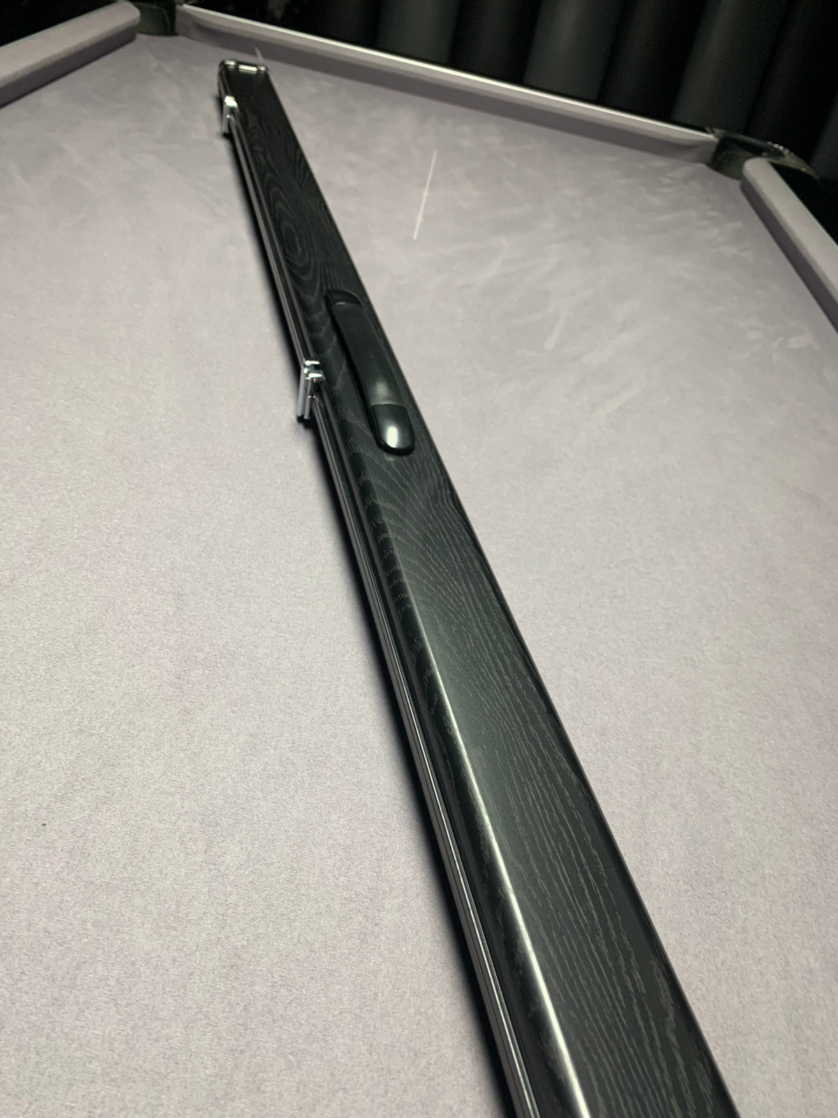 Baize Master Prestige 1 Piece Luxury Metal Cue Case - Holds 2 x 1 Piece Cues - Black