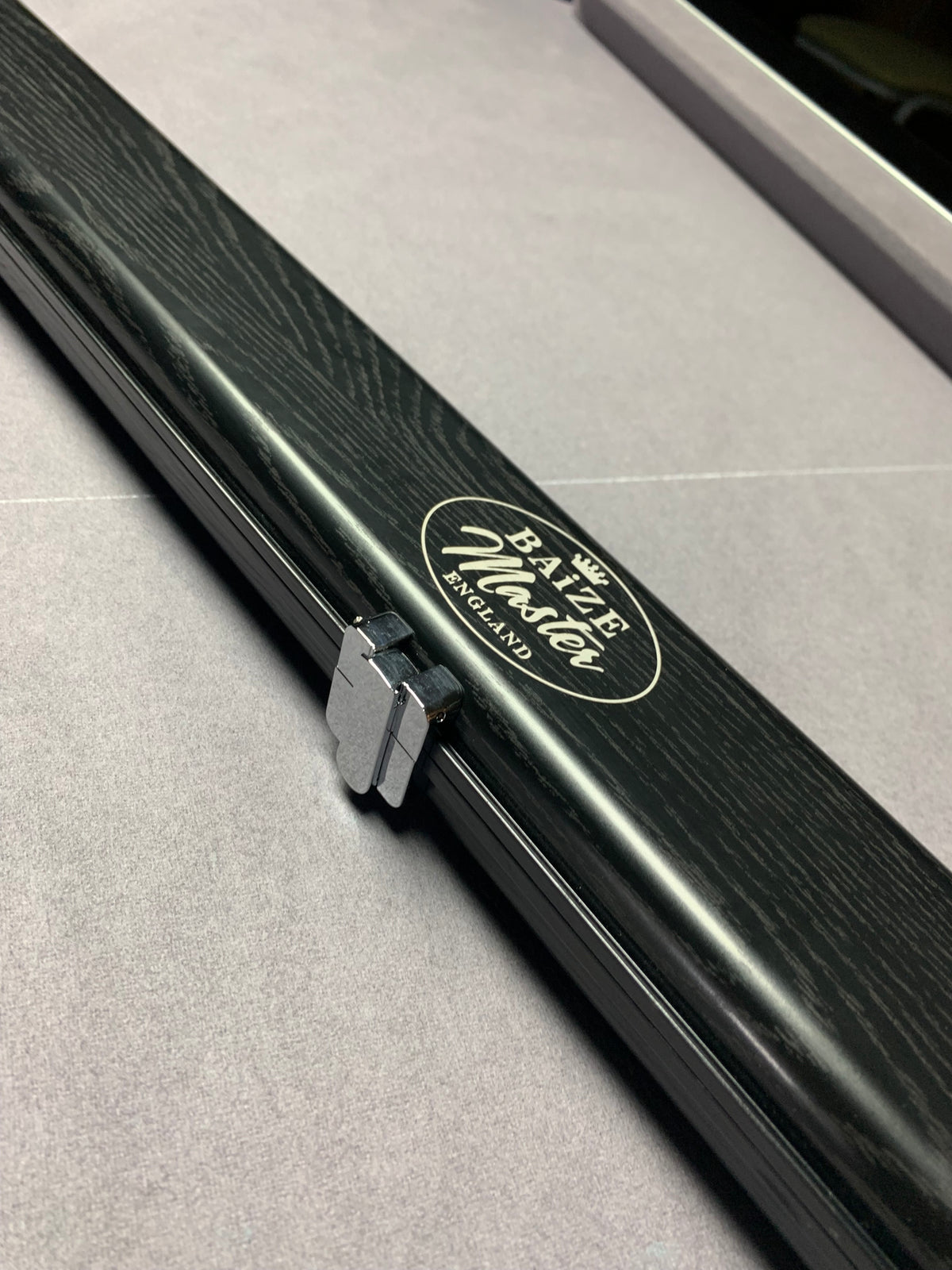 Baize Master Prestige 1 Piece Luxury Metal Cue Case - Holds 2 x 1 Piece Cues - Black