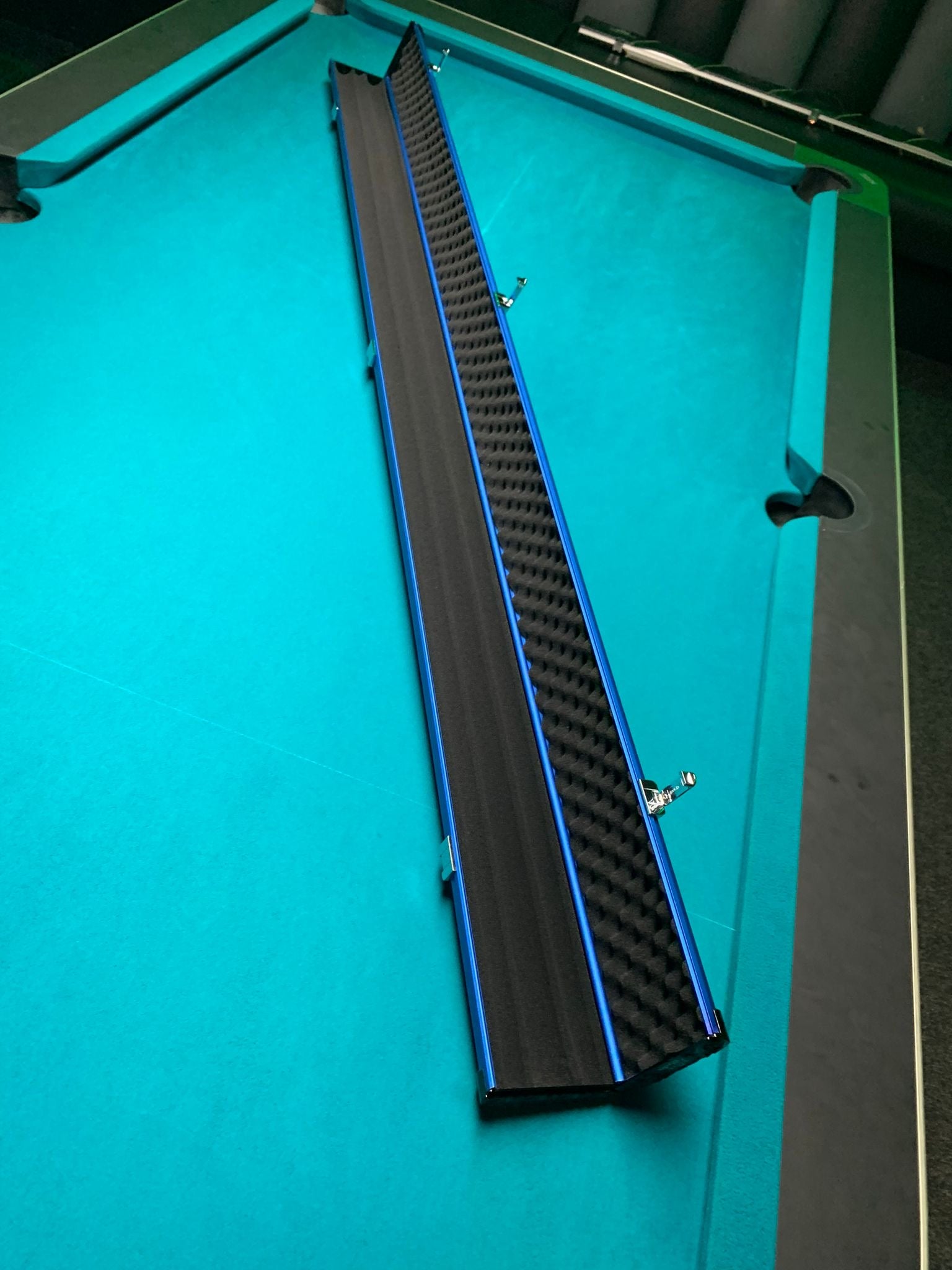 BAIZE MASTER 1PC 3 CUE PRO-LINE ALUMINIUM METAL ENDS CASE